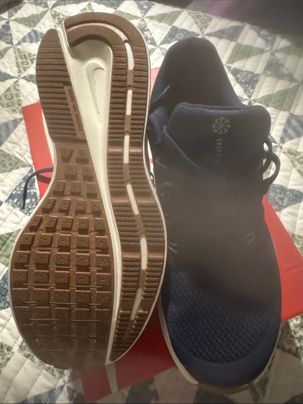 Nike Men’s Navy and Brown Training Sneakers